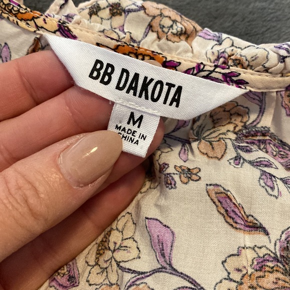 BB Dakota Ruffle tie blouse Medium from Evereve - Picture 2 of 5